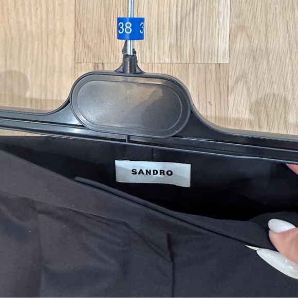 Sandro Yann Pleated Shorts - Picture 5 of 6